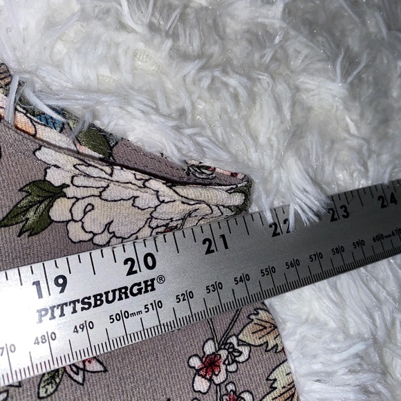 Vertigo Gray Floral button down sleeveless shirt dress - Picture 6 of 7